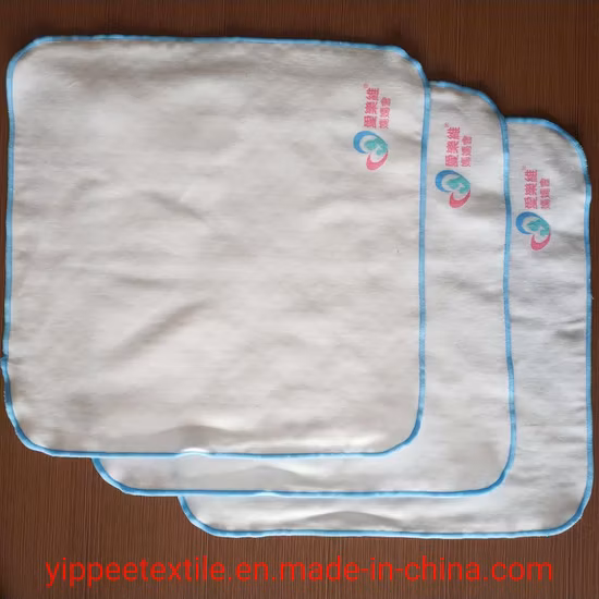 コットンモスリンガーゼ生地製の白いベビーゲップクロス